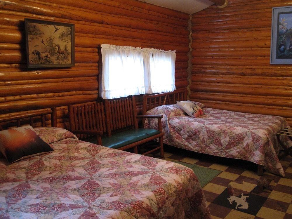 wyoming cabin rental wildcatter cabin picture